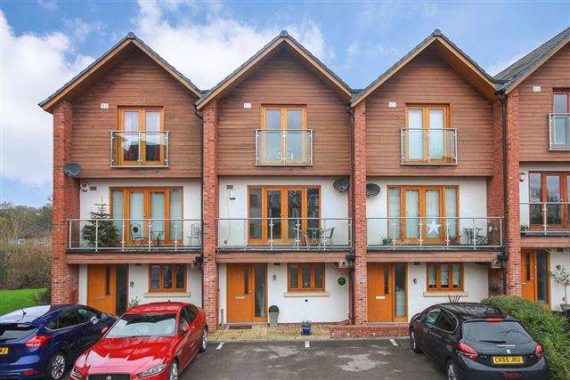 3 Bedroom Terraced
